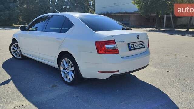 Белый Шкода Октавия, объемом двигателя 1.4 л и пробегом 199 тыс. км за 15600 $, фото 1 на Automoto.ua