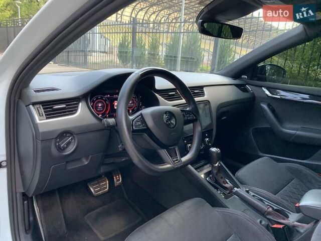 Белый Шкода Октавия, объемом двигателя 1.98 л и пробегом 152 тыс. км за 18500 $, фото 23 на Automoto.ua