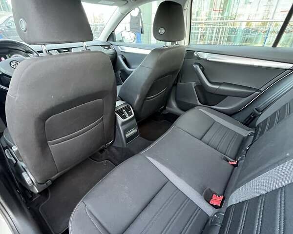 Білий Шкода Октавія, об'ємом двигуна 1.4 л та пробігом 136 тис. км за 14758 $, фото 9 на Automoto.ua