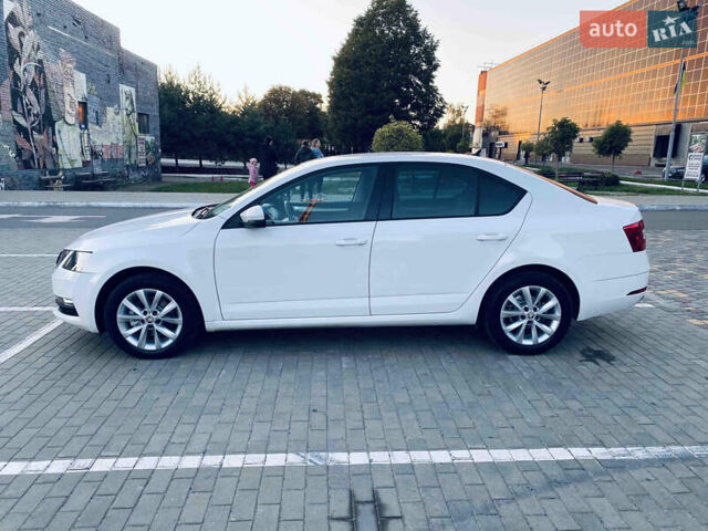 Білий Шкода Октавія, об'ємом двигуна 1.6 л та пробігом 207 тис. км за 11985 $, фото 42 на Automoto.ua