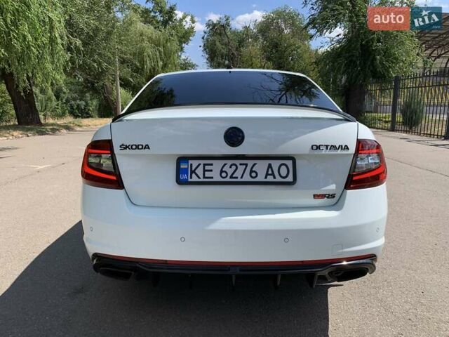 Белый Шкода Октавия, объемом двигателя 1.98 л и пробегом 152 тыс. км за 18500 $, фото 6 на Automoto.ua