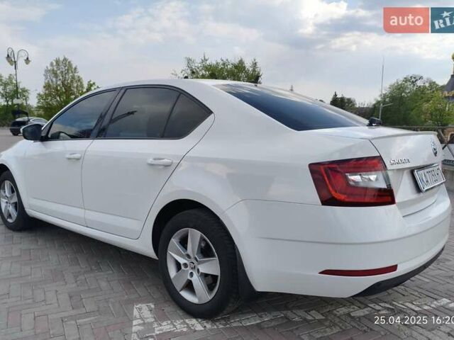 Білий Шкода Октавія, об'ємом двигуна 1.8 л та пробігом 270 тис. км за 13500 $, фото 9 на Automoto.ua