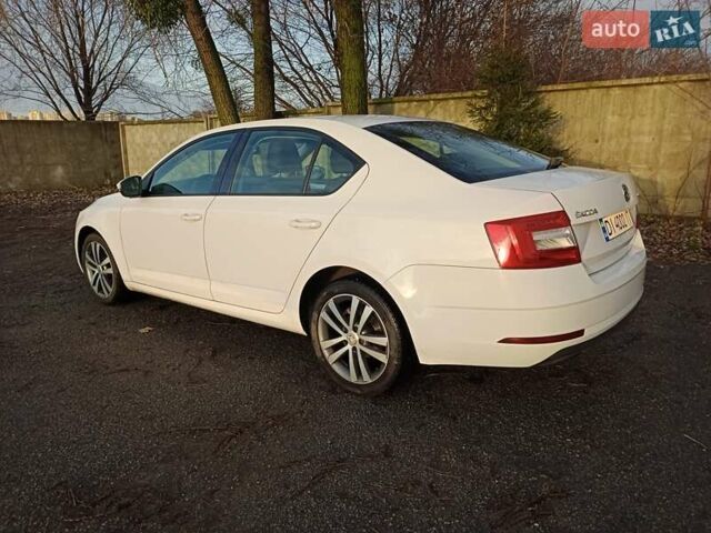 Белый Шкода Октавия, объемом двигателя 1.6 л и пробегом 366 тыс. км за 12300 $, фото 14 на Automoto.ua