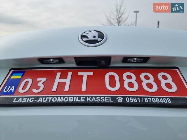 Белый Шкода Октавия, объемом двигателя 1.6 л и пробегом 227 тыс. км за 13300 $, фото 11 на Automoto.ua