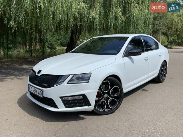 Белый Шкода Октавия, объемом двигателя 1.98 л и пробегом 152 тыс. км за 18500 $, фото 9 на Automoto.ua