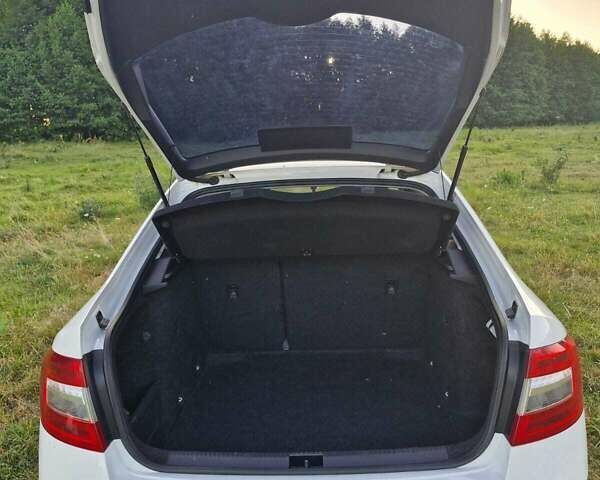 Білий Шкода Октавія, об'ємом двигуна 1.4 л та пробігом 190 тис. км за 13950 $, фото 9 на Automoto.ua