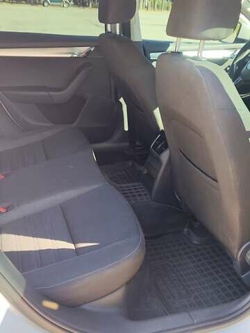 Белый Шкода Октавия, объемом двигателя 1.4 л и пробегом 199 тыс. км за 15600 $, фото 41 на Automoto.ua