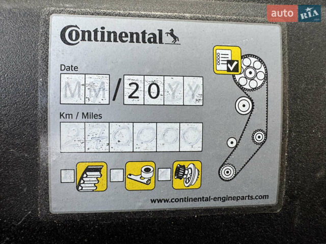 Белый Шкода Октавия, объемом двигателя 2 л и пробегом 301 тыс. км за 14700 $, фото 13 на Automoto.ua