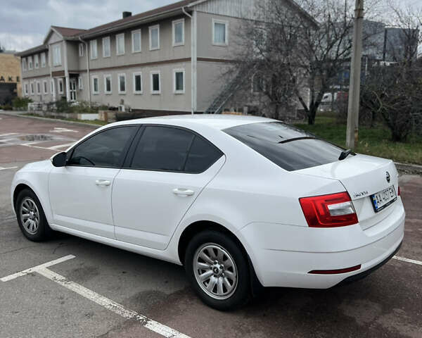 Білий Шкода Октавія, об'ємом двигуна 1.4 л та пробігом 311 тис. км за 9600 $, фото 7 на Automoto.ua