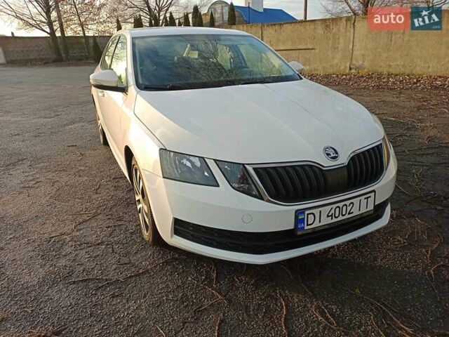 Белый Шкода Октавия, объемом двигателя 1.6 л и пробегом 366 тыс. км за 12300 $, фото 17 на Automoto.ua
