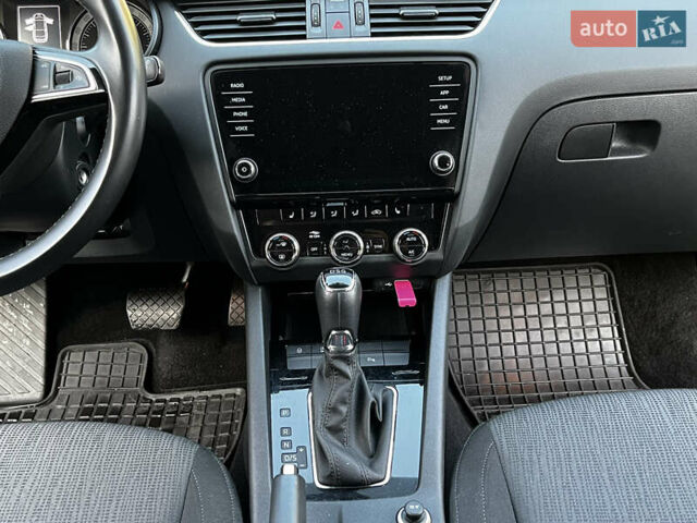 Білий Шкода Октавія, об'ємом двигуна 1.97 л та пробігом 103 тис. км за 19000 $, фото 9 на Automoto.ua