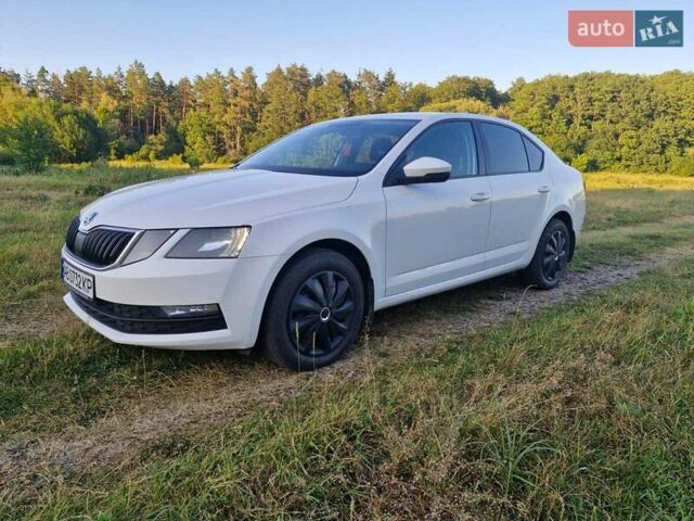 Білий Шкода Октавія, об'ємом двигуна 1.4 л та пробігом 190 тис. км за 13950 $, фото 15 на Automoto.ua