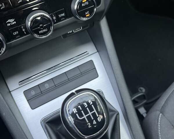 Білий Шкода Октавія, об'ємом двигуна 1.4 л та пробігом 136 тис. км за 14758 $, фото 18 на Automoto.ua