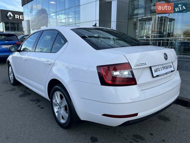 Білий Шкода Октавія, об'ємом двигуна 1.4 л та пробігом 136 тис. км за 14758 $, фото 7 на Automoto.ua
