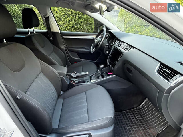 Білий Шкода Октавія, об'ємом двигуна 1.97 л та пробігом 103 тис. км за 19000 $, фото 12 на Automoto.ua