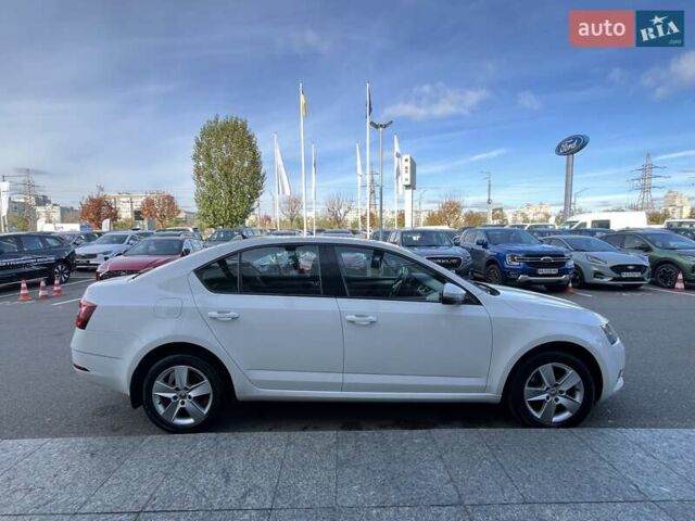 Білий Шкода Октавія, об'ємом двигуна 1.4 л та пробігом 136 тис. км за 14758 $, фото 4 на Automoto.ua
