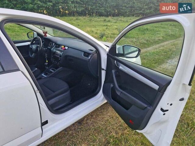 Білий Шкода Октавія, об'ємом двигуна 1.4 л та пробігом 190 тис. км за 13950 $, фото 3 на Automoto.ua