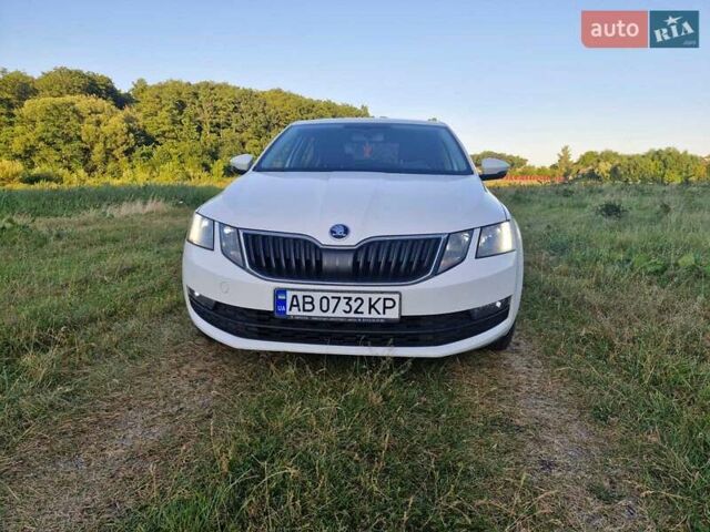 Білий Шкода Октавія, об'ємом двигуна 1.4 л та пробігом 190 тис. км за 13950 $, фото 16 на Automoto.ua
