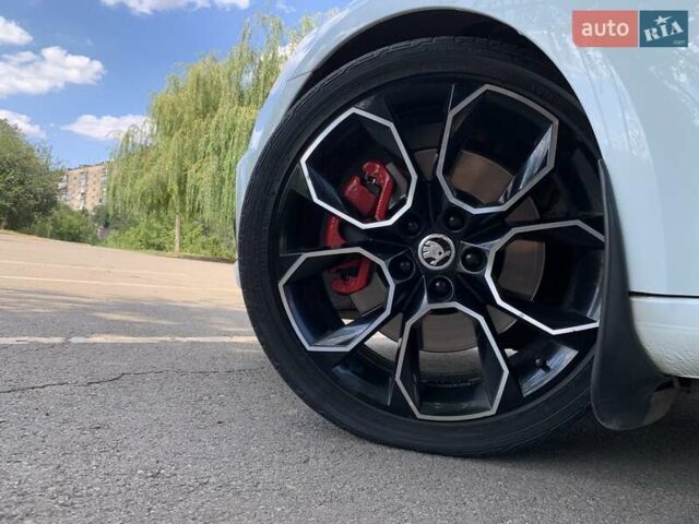 Белый Шкода Октавия, объемом двигателя 1.98 л и пробегом 152 тыс. км за 18500 $, фото 17 на Automoto.ua