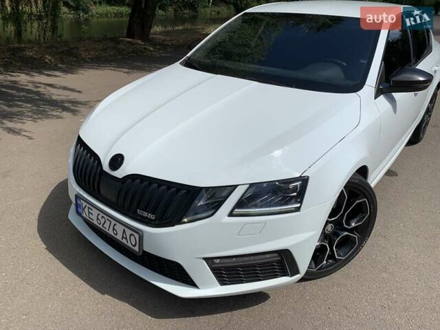 Белый Шкода Октавия, объемом двигателя 1.98 л и пробегом 152 тыс. км за 18500 $, фото 13 на Automoto.ua