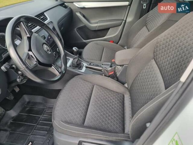 Белый Шкода Октавия, объемом двигателя 1.6 л и пробегом 227 тыс. км за 13300 $, фото 30 на Automoto.ua