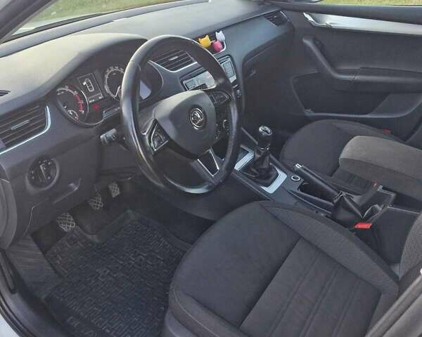 Білий Шкода Октавія, об'ємом двигуна 1.4 л та пробігом 190 тис. км за 13950 $, фото 20 на Automoto.ua