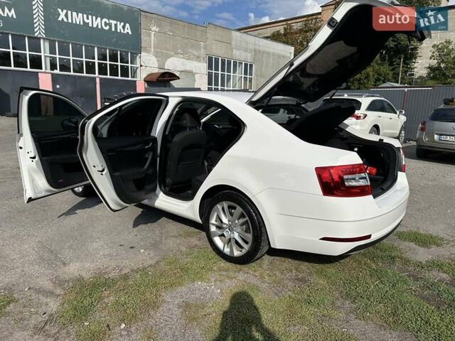 Белый Шкода Октавия, объемом двигателя 1.97 л и пробегом 251 тыс. км за 16300 $, фото 27 на Automoto.ua