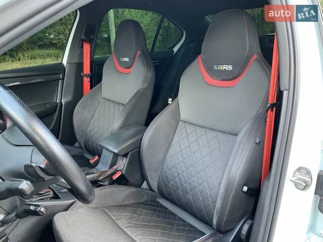 Белый Шкода Октавия, объемом двигателя 1.98 л и пробегом 152 тыс. км за 18500 $, фото 25 на Automoto.ua