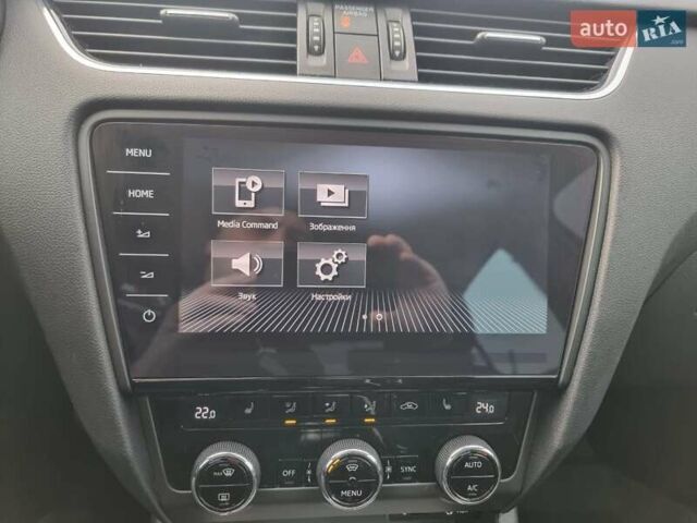 Белый Шкода Октавия, объемом двигателя 1.6 л и пробегом 227 тыс. км за 13300 $, фото 23 на Automoto.ua