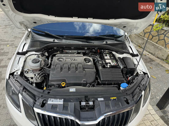 Білий Шкода Октавія, об'ємом двигуна 2 л та пробігом 302 тис. км за 15700 $, фото 21 на Automoto.ua