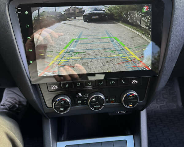 Білий Шкода Октавія, об'ємом двигуна 2 л та пробігом 302 тис. км за 15700 $, фото 20 на Automoto.ua