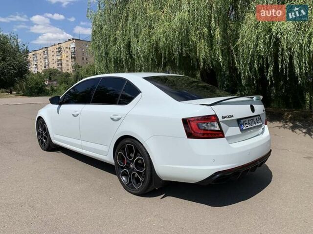 Белый Шкода Октавия, объемом двигателя 1.98 л и пробегом 152 тыс. км за 18500 $, фото 5 на Automoto.ua