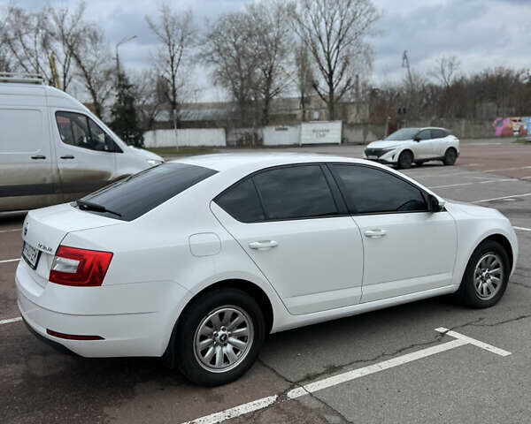 Білий Шкода Октавія, об'ємом двигуна 1.4 л та пробігом 311 тис. км за 9600 $, фото 11 на Automoto.ua