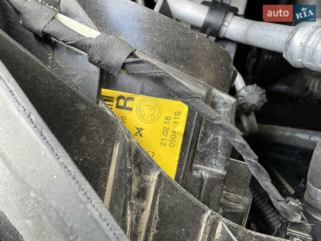 Білий Шкода Октавія, об'ємом двигуна 2 л та пробігом 302 тис. км за 15700 $, фото 23 на Automoto.ua