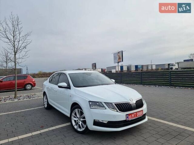 Белый Шкода Октавия, объемом двигателя 1.6 л и пробегом 227 тыс. км за 13300 $, фото 7 на Automoto.ua