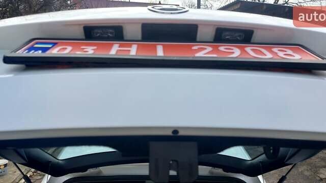 Белый Шкода Октавия, объемом двигателя 1.6 л и пробегом 224 тыс. км за 14500 $, фото 19 на Automoto.ua