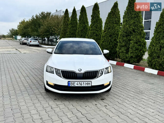 Білий Шкода Октавія, об'ємом двигуна 1.4 л та пробігом 116 тис. км за 15500 $, фото 1 на Automoto.ua