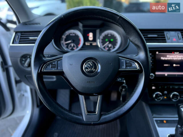 Белый Шкода Октавия, объемом двигателя 1.4 л и пробегом 127 тыс. км за 15900 $, фото 28 на Automoto.ua