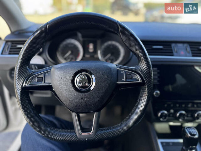 Шкода Октавия 2019 в Ивано-Франковске на Automoto.ua Белый Шкода Октавия, объемом двигателя 1.97 л и пробегом 75 тыс. км за 16750 $, фото 10 на Automoto.ua