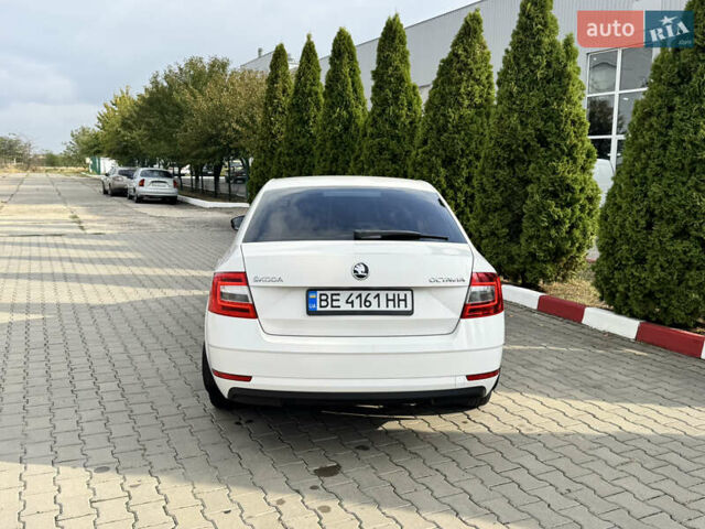 Білий Шкода Октавія, об'ємом двигуна 1.4 л та пробігом 116 тис. км за 15500 $, фото 6 на Automoto.ua
