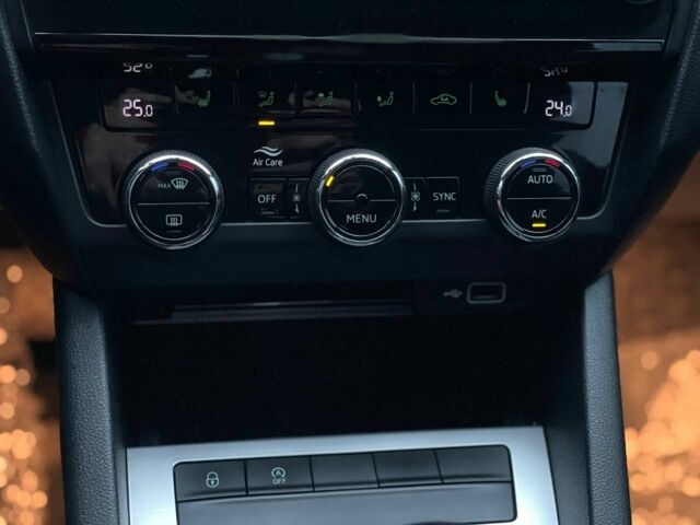 Белый Шкода Октавия, объемом двигателя 1.4 л и пробегом 209 тыс. км за 12999 $, фото 11 на Automoto.ua