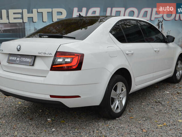 Білий Шкода Октавія, об'ємом двигуна 1.4 л та пробігом 155 тис. км за 14950 $, фото 4 на Automoto.ua