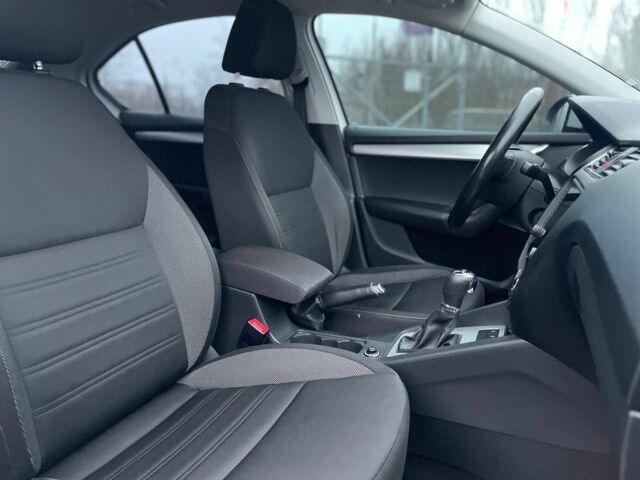 Белый Шкода Октавия, объемом двигателя 1.4 л и пробегом 209 тыс. км за 12999 $, фото 18 на Automoto.ua