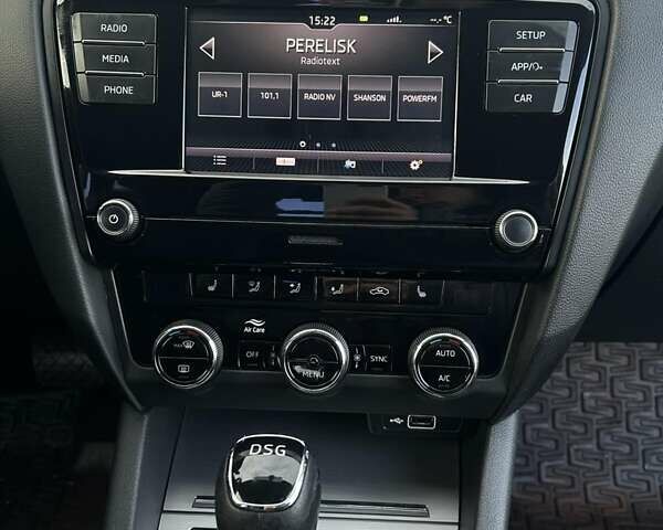 Білий Шкода Октавія, об'ємом двигуна 1.4 л та пробігом 130 тис. км за 16000 $, фото 9 на Automoto.ua