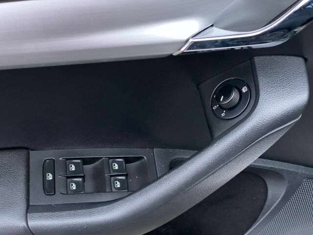 Белый Шкода Октавия, объемом двигателя 1.4 л и пробегом 209 тыс. км за 12999 $, фото 8 на Automoto.ua