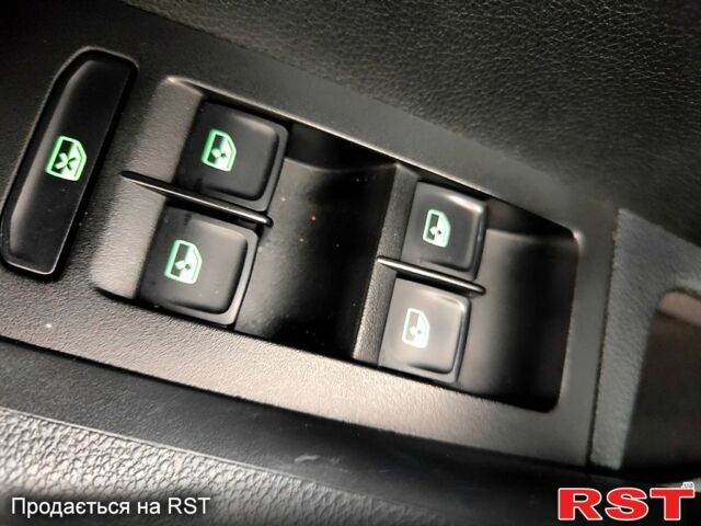 Белый Шкода Октавия, объемом двигателя 1.6 л и пробегом 209 тыс. км за 13800 $, фото 9 на Automoto.ua