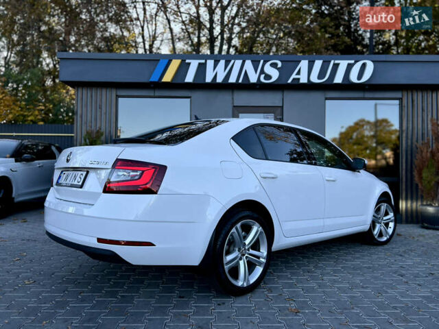 Белый Шкода Октавия, объемом двигателя 1.4 л и пробегом 127 тыс. км за 15900 $, фото 18 на Automoto.ua