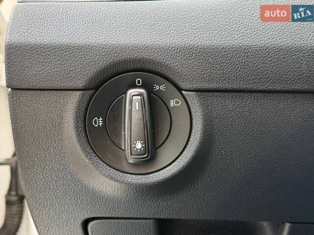 Белый Шкода Октавия, объемом двигателя 1.6 л и пробегом 62 тыс. км за 14500 $, фото 31 на Automoto.ua