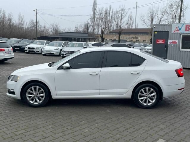 Белый Шкода Октавия, объемом двигателя 1.4 л и пробегом 209 тыс. км за 12999 $, фото 3 на Automoto.ua