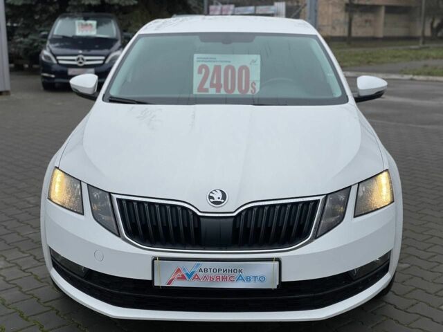 Белый Шкода Октавия, объемом двигателя 1.4 л и пробегом 209 тыс. км за 12999 $, фото 1 на Automoto.ua
